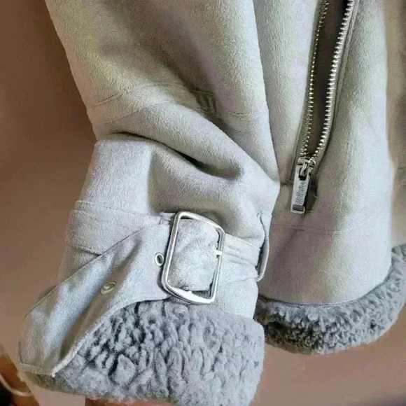 Hollister by A&F Womens Faux Fur-Lined Shearling Biker Jacket Medium Gray Color - Picture 8 of 13